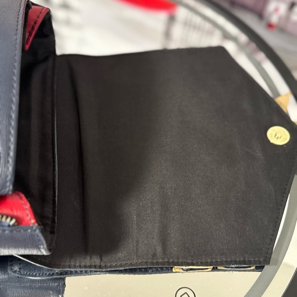 Marvel Captain marvel mini backpack. - Picture 10 of 12